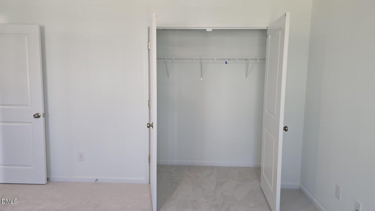 1445 Jay Rd - Photo 6 of 39