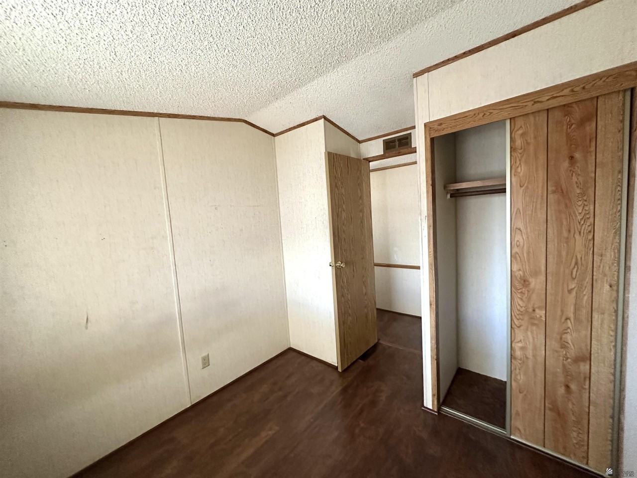 12869 E 34th St - Photo 4 of 12