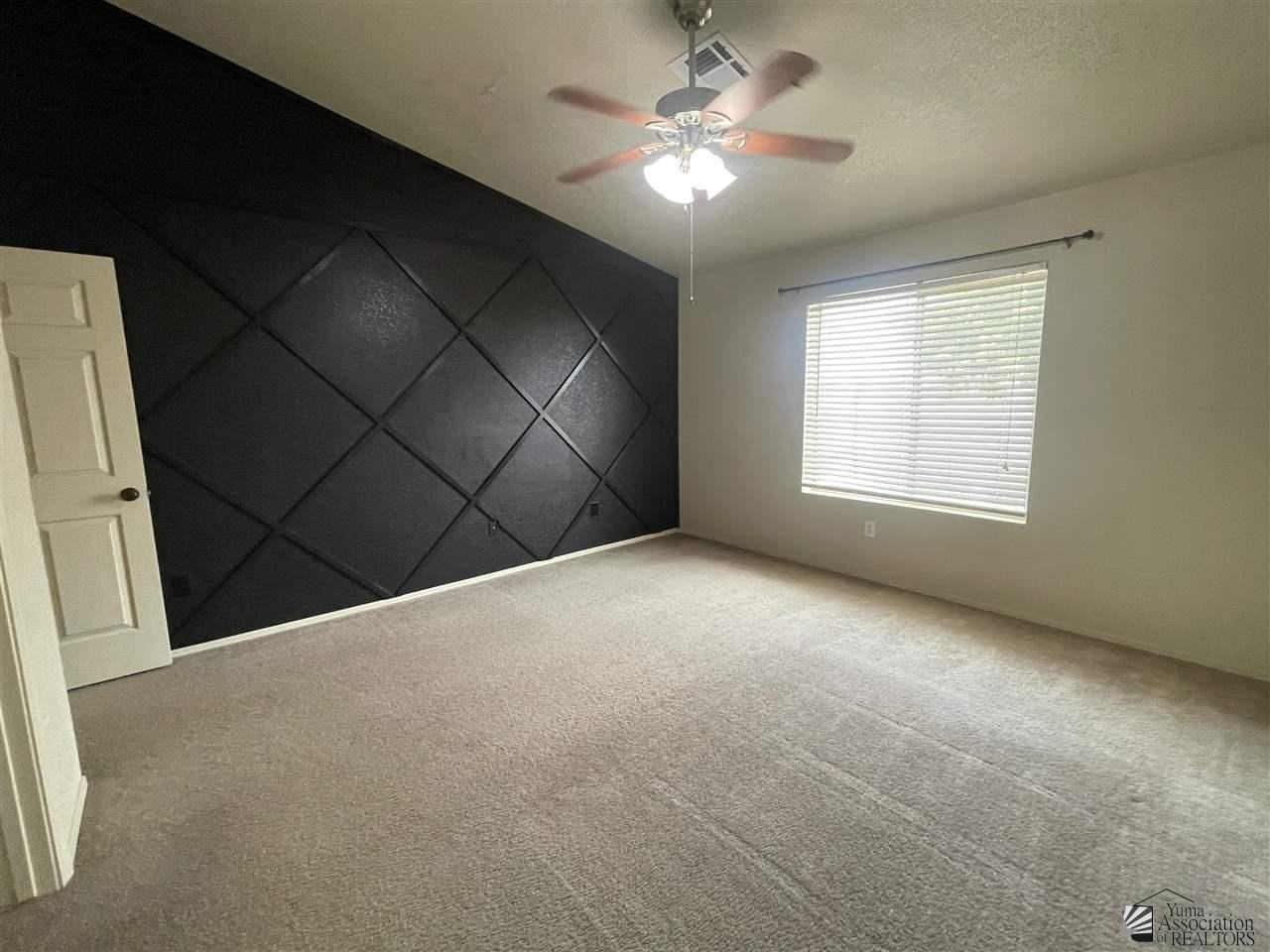 9027 E 31st Ln - Photo 2 of 17