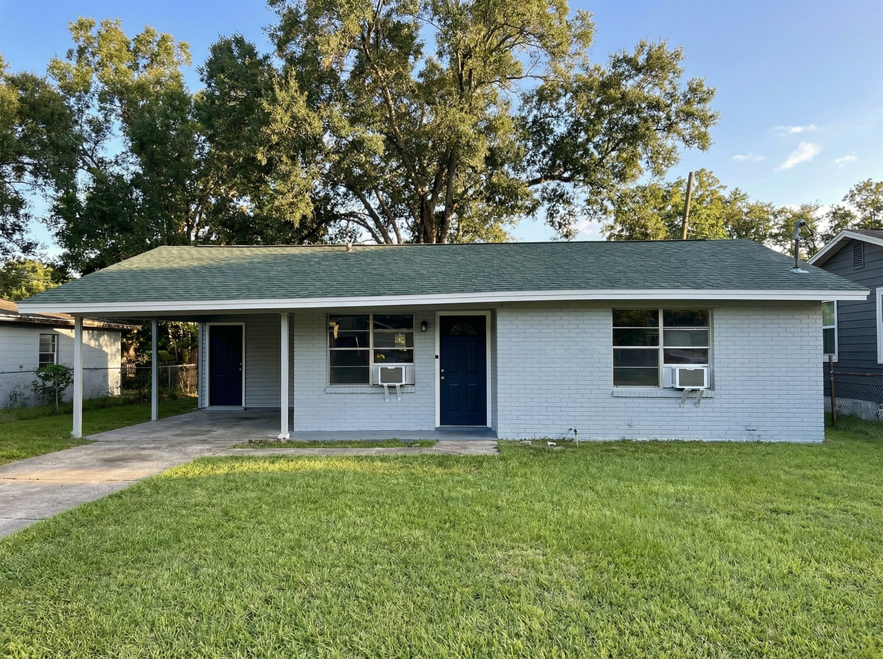 820 Coleman St - Photo 2 of 6