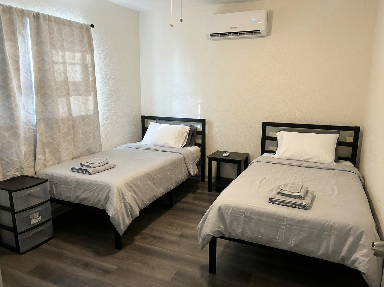 820 Coleman St - Photo 5 of 6