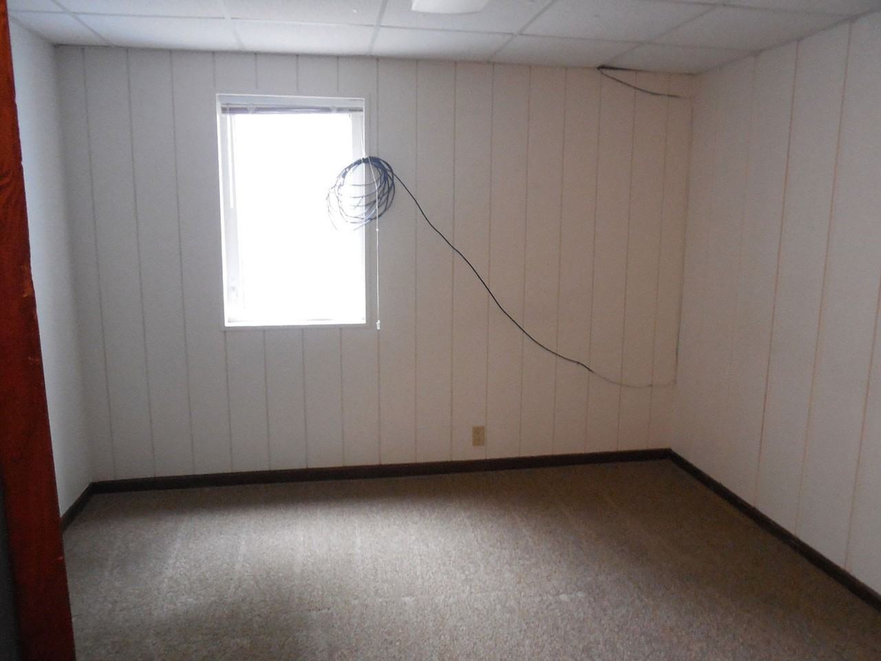 1116 W 29th Ter - Photo 5 of 7