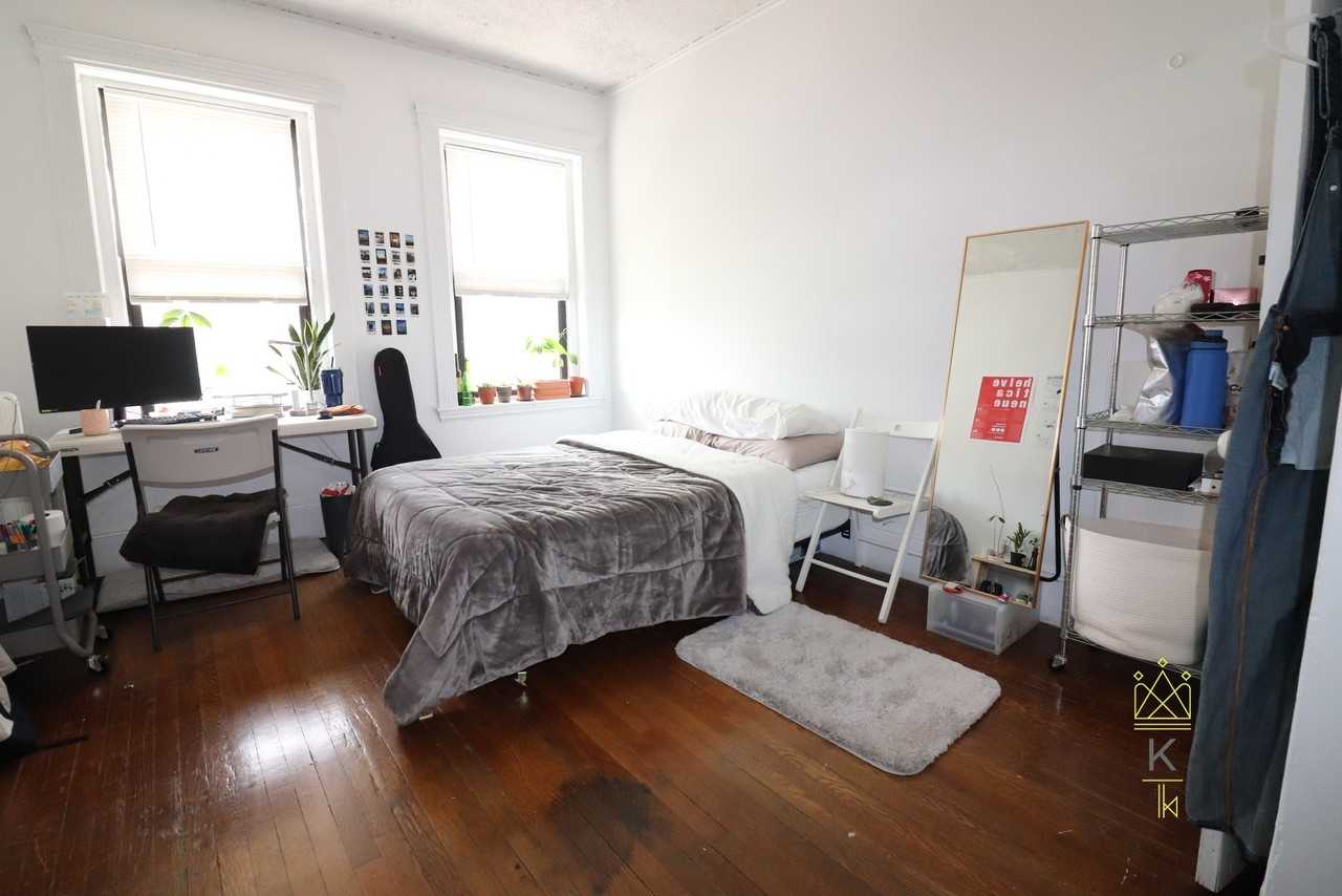 238 Hemenway St #6 - Photo 3 of 12