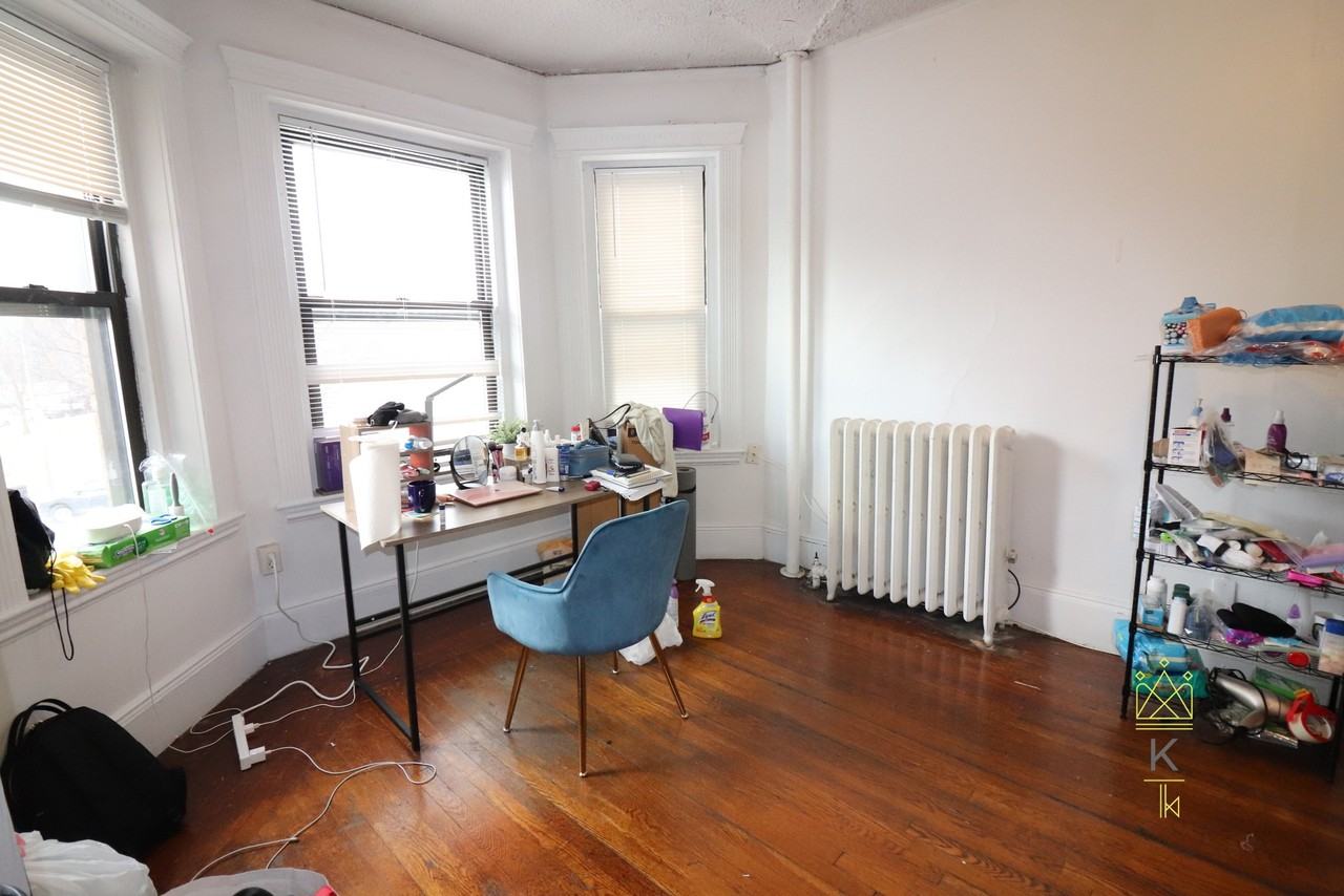 238 Hemenway St #6 - Photo 6 of 12