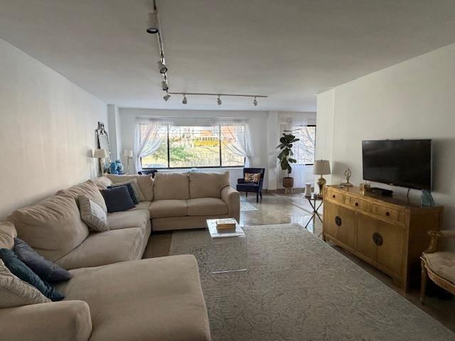 1375 River Rd ##2k - Photo 4 of 16