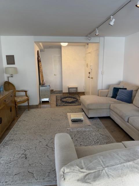 1375 River Rd ##2k - Photo 5 of 16