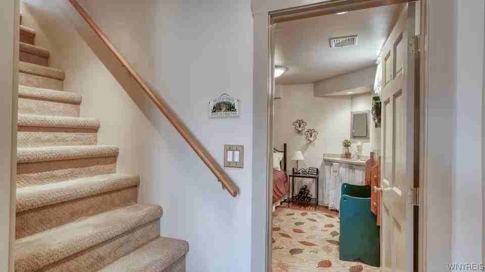 6284 Dublin Hills Rd - Photo 3 of 27