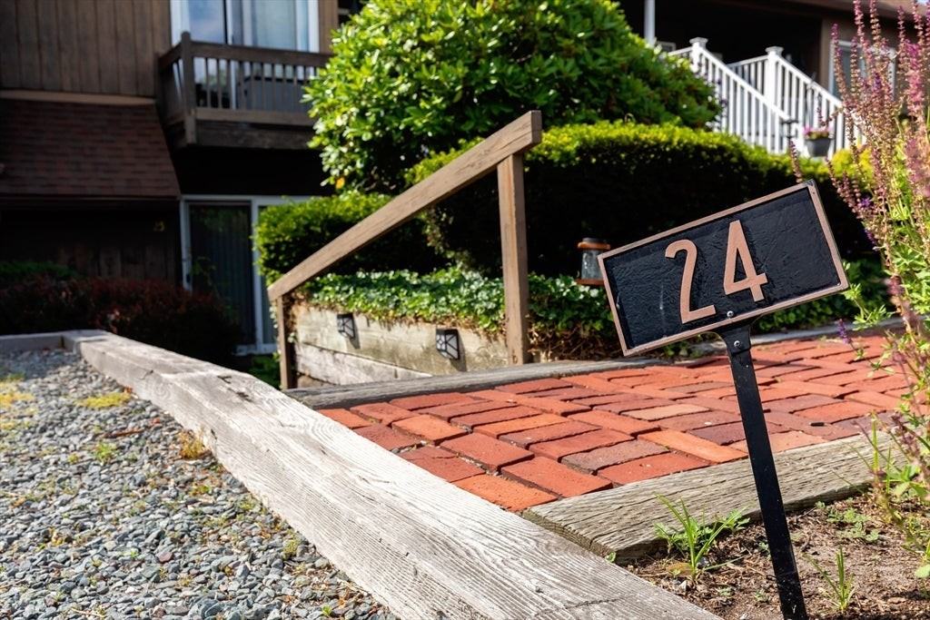 24 Ships View Ter - Photo 3 of 35