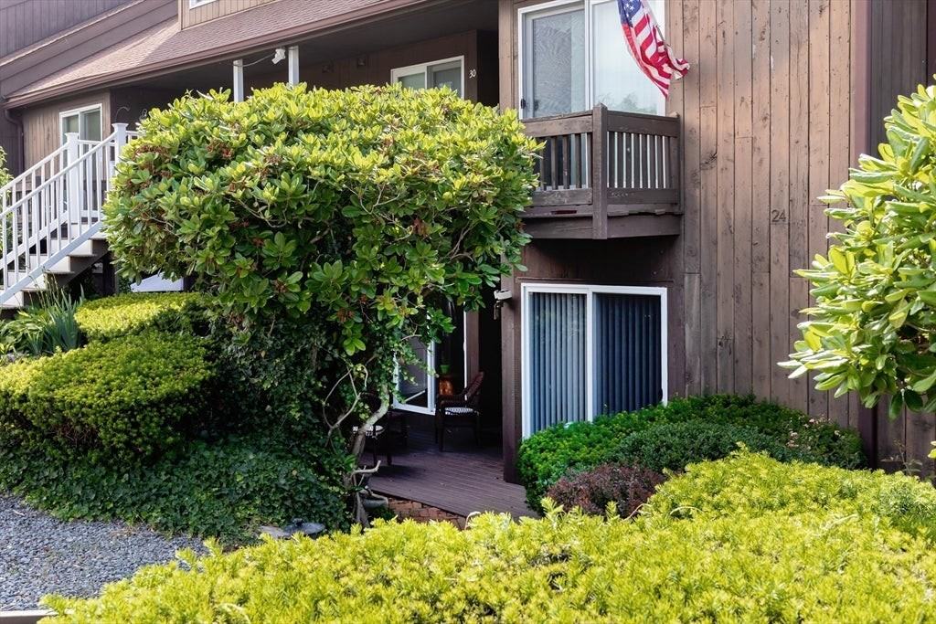 24 Ships View Ter - Photo 4 of 35