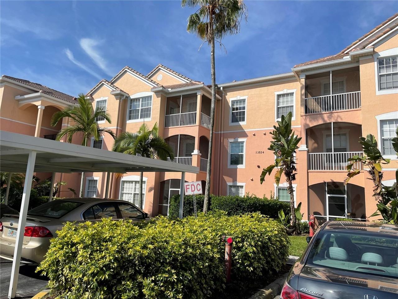 13524 Turtle Marsh Loop - Photo 2 of 29