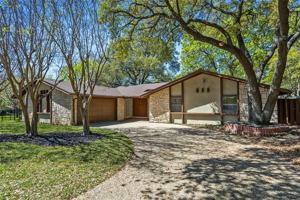 featured image of 15721 Mapleview Cir