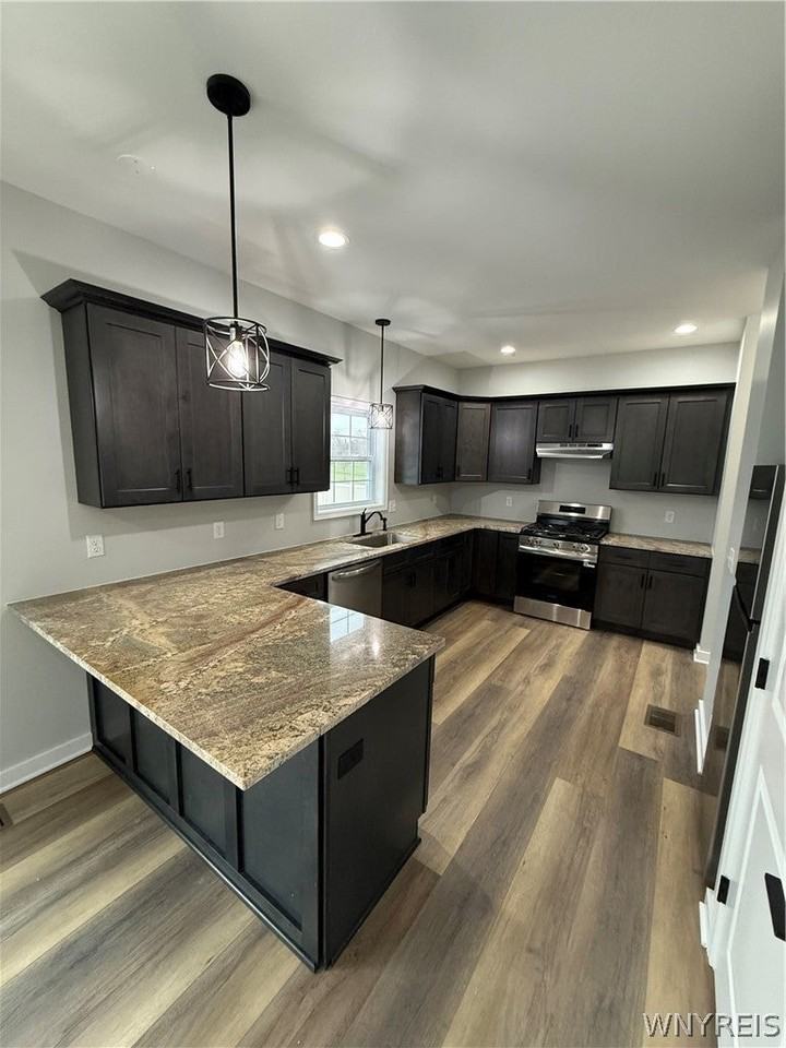 5156 Berg Rd - Photo 2 of 31