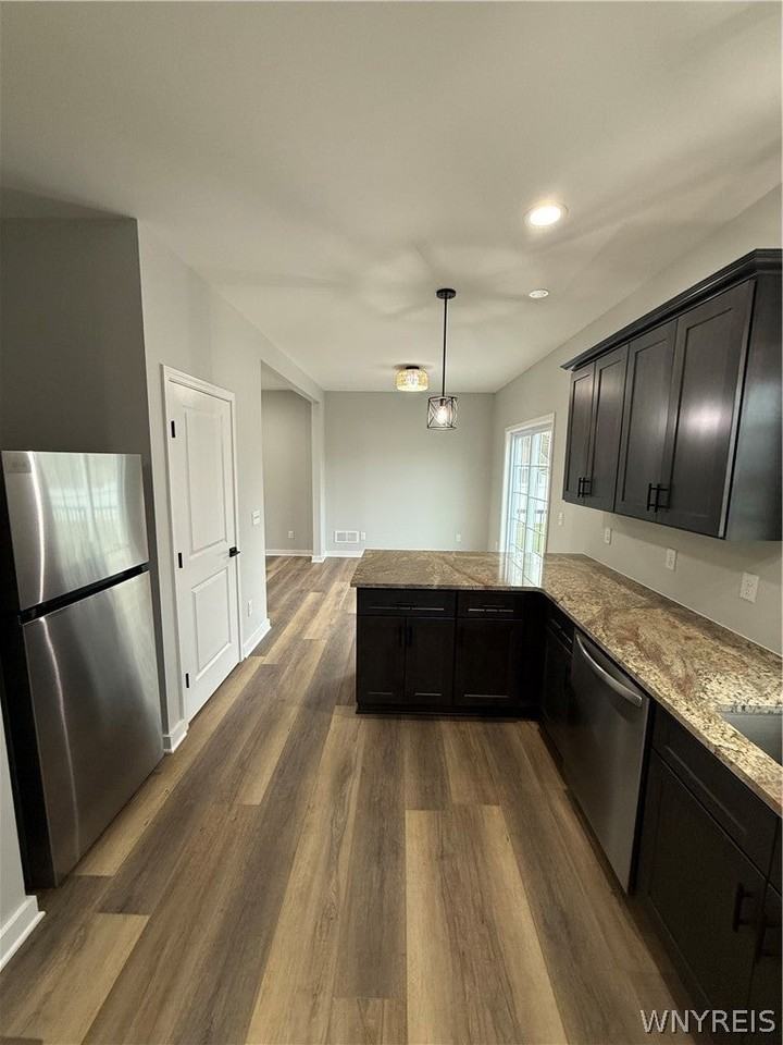 5156 Berg Rd - Photo 3 of 31