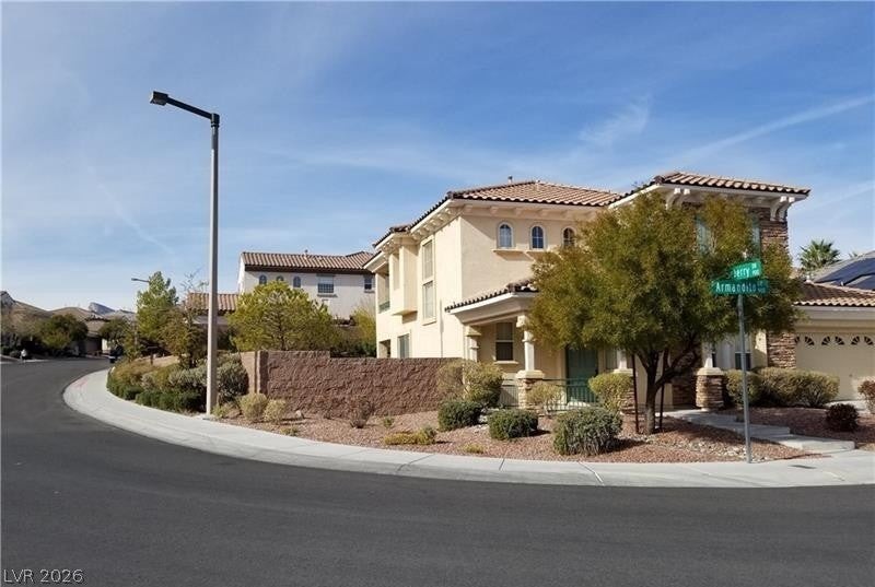 971 Armandito Dr - Photo 2 of 50
