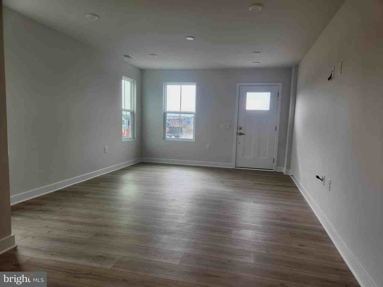 377 Waterside Sq - Photo 7 of 23