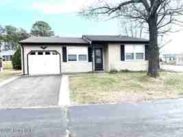 featured image of 38 Keene St