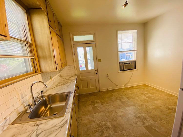 215 Fairchild St #2 - Photo 4 of 27