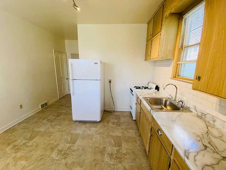 215 Fairchild St #2 - Photo 6 of 27