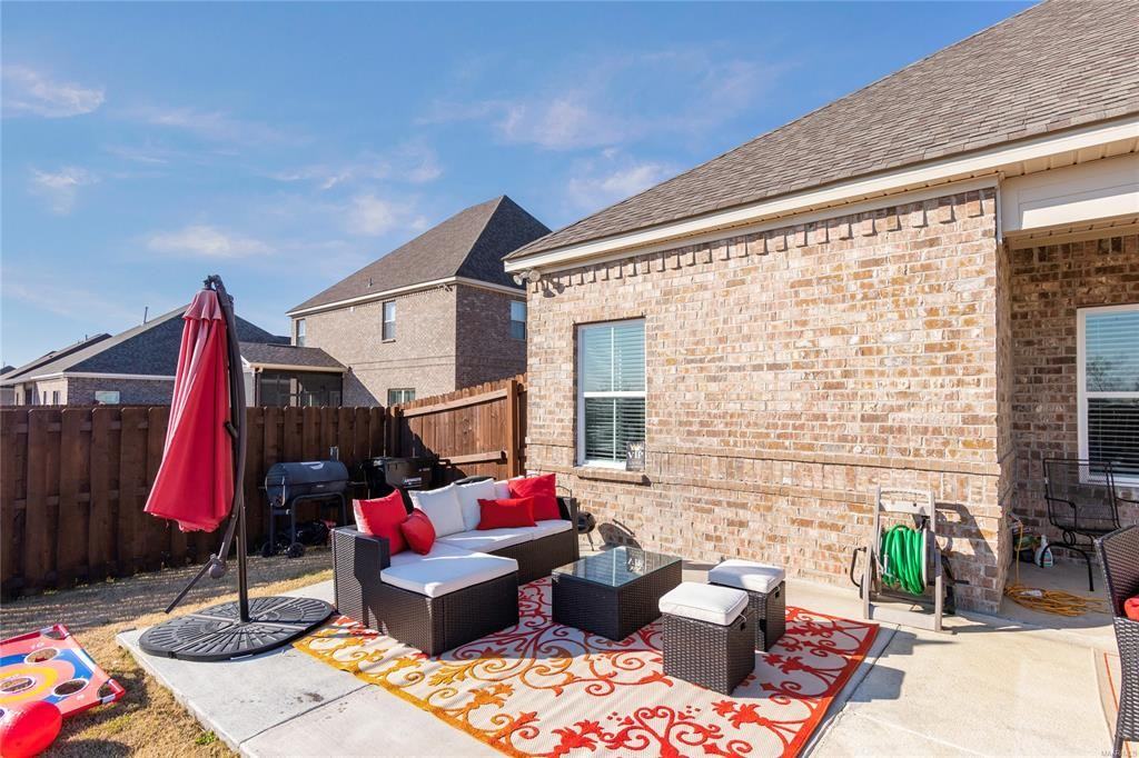 85 Bernard St - Photo 6 of 25