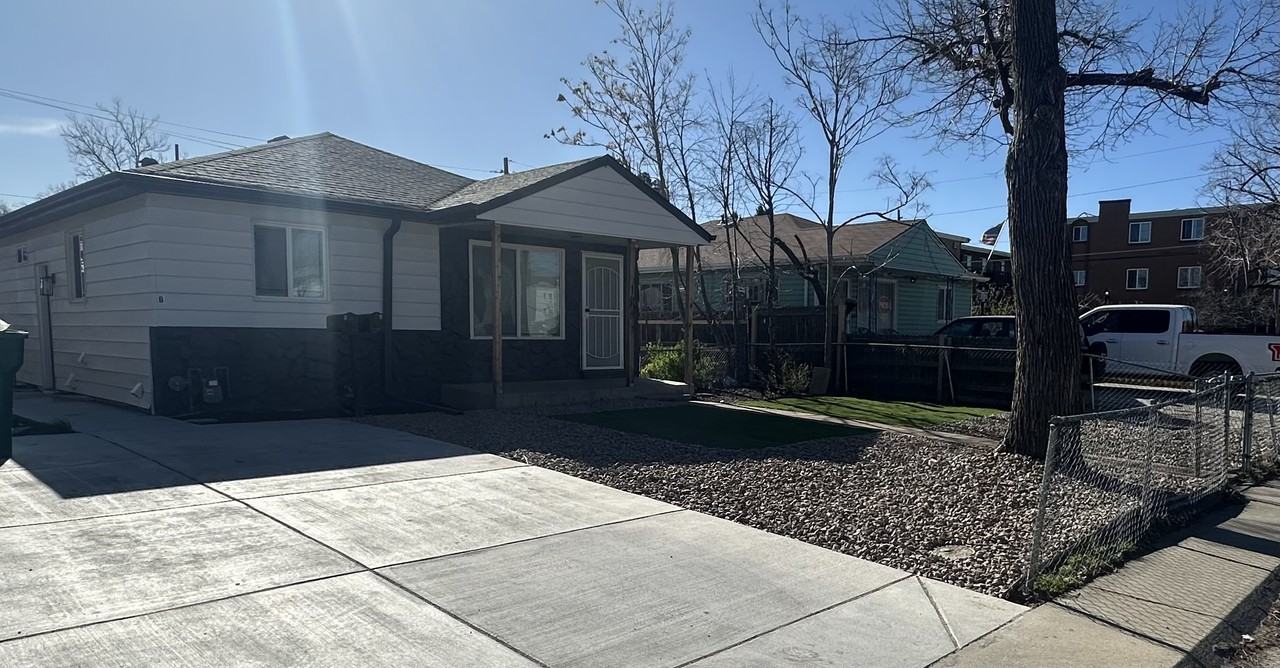 1608 Kingston St #A - Photo 2 of 12