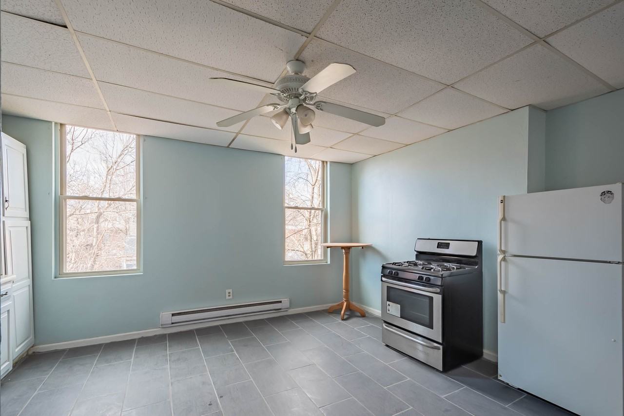 5139 Carnegie St #2 - Photo 4 of 21