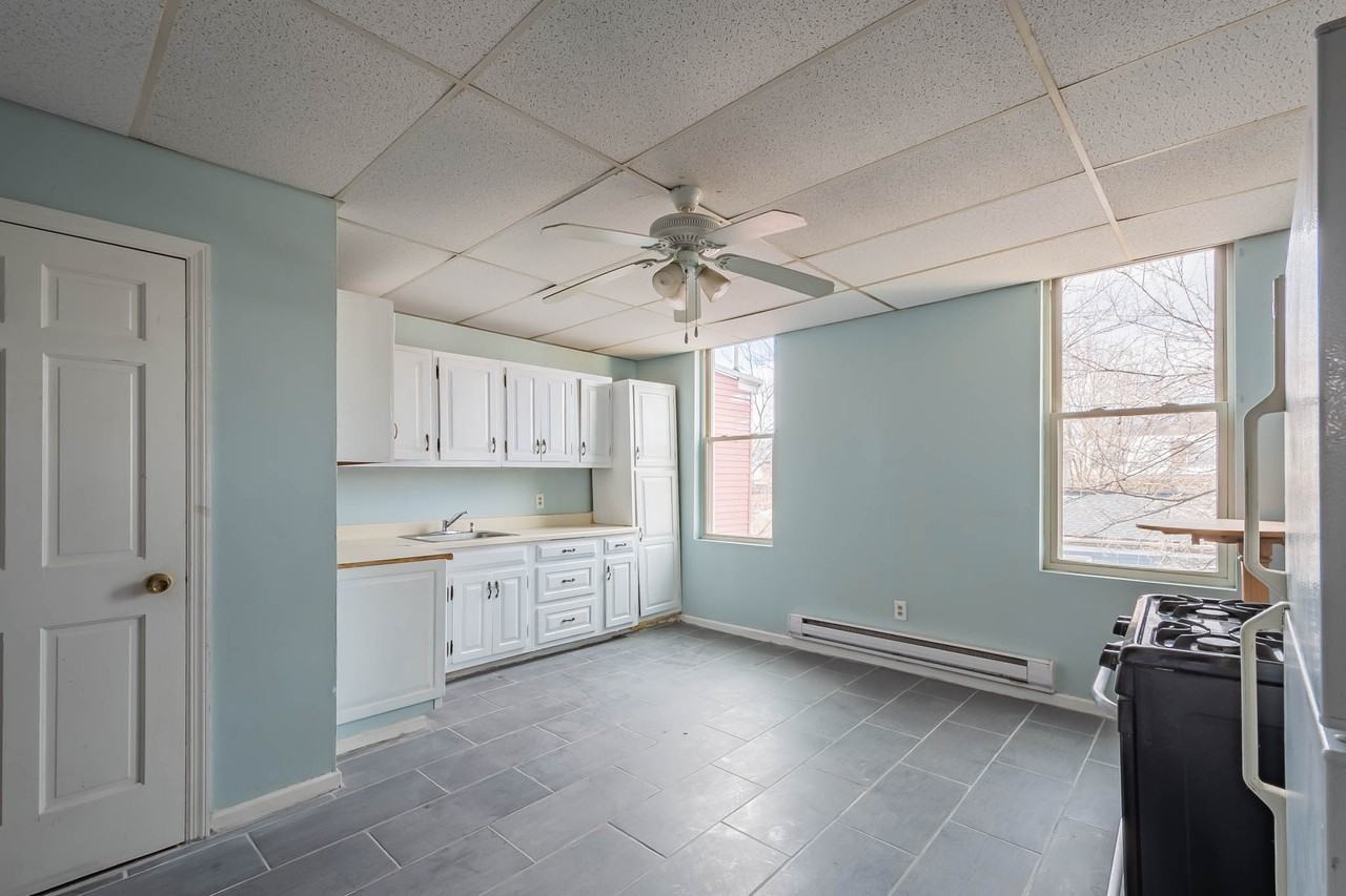 5139 Carnegie St #2 - Photo 5 of 21