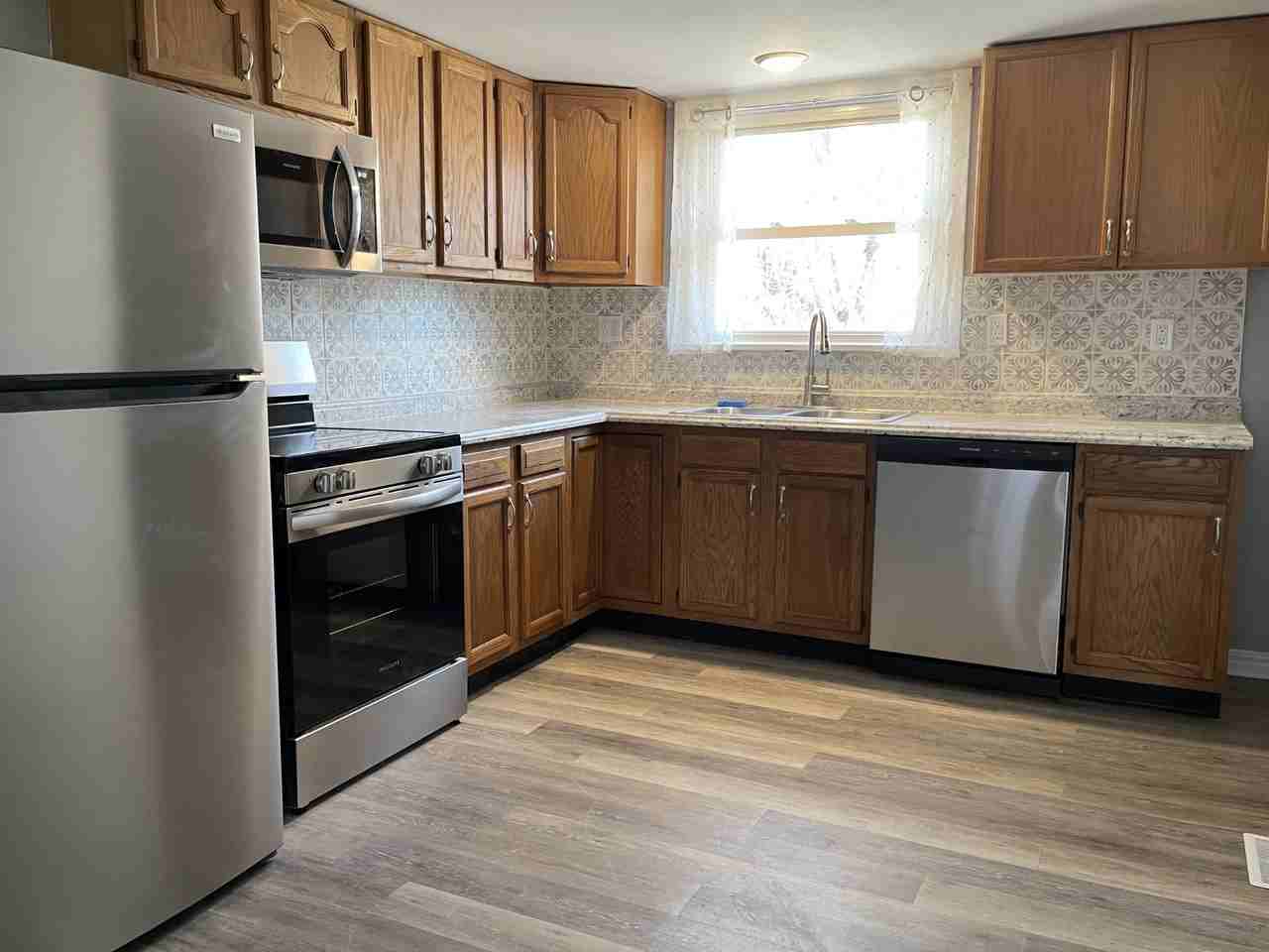 820 Saint Charles Ave - Photo 2 of 14