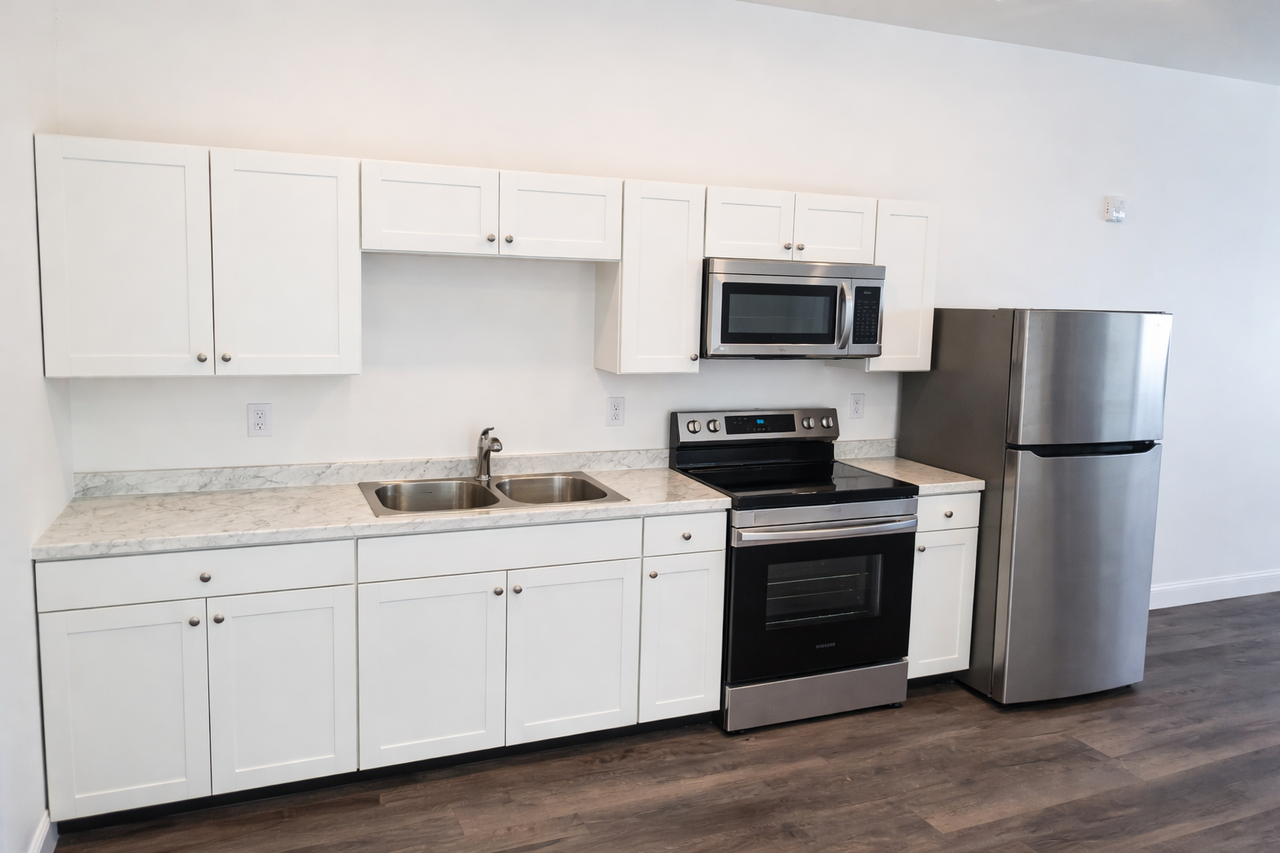 308 Hill St #1 - Photo 5 of 7