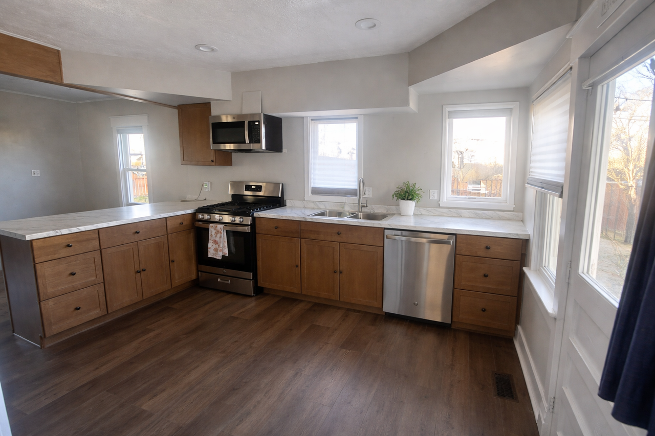 146 6th St - Photo 2 of 11