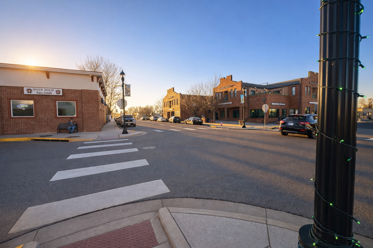 146 6th St - Photo 3 of 11