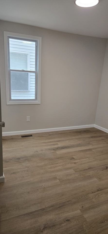 33 James St #1 - Photo 7 of 8