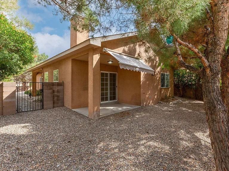 8543 Murrelet Dr Ne - Photo 5 of 23