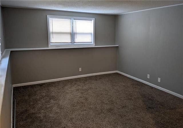 901 S Independence St #A - Photo 5 of 6