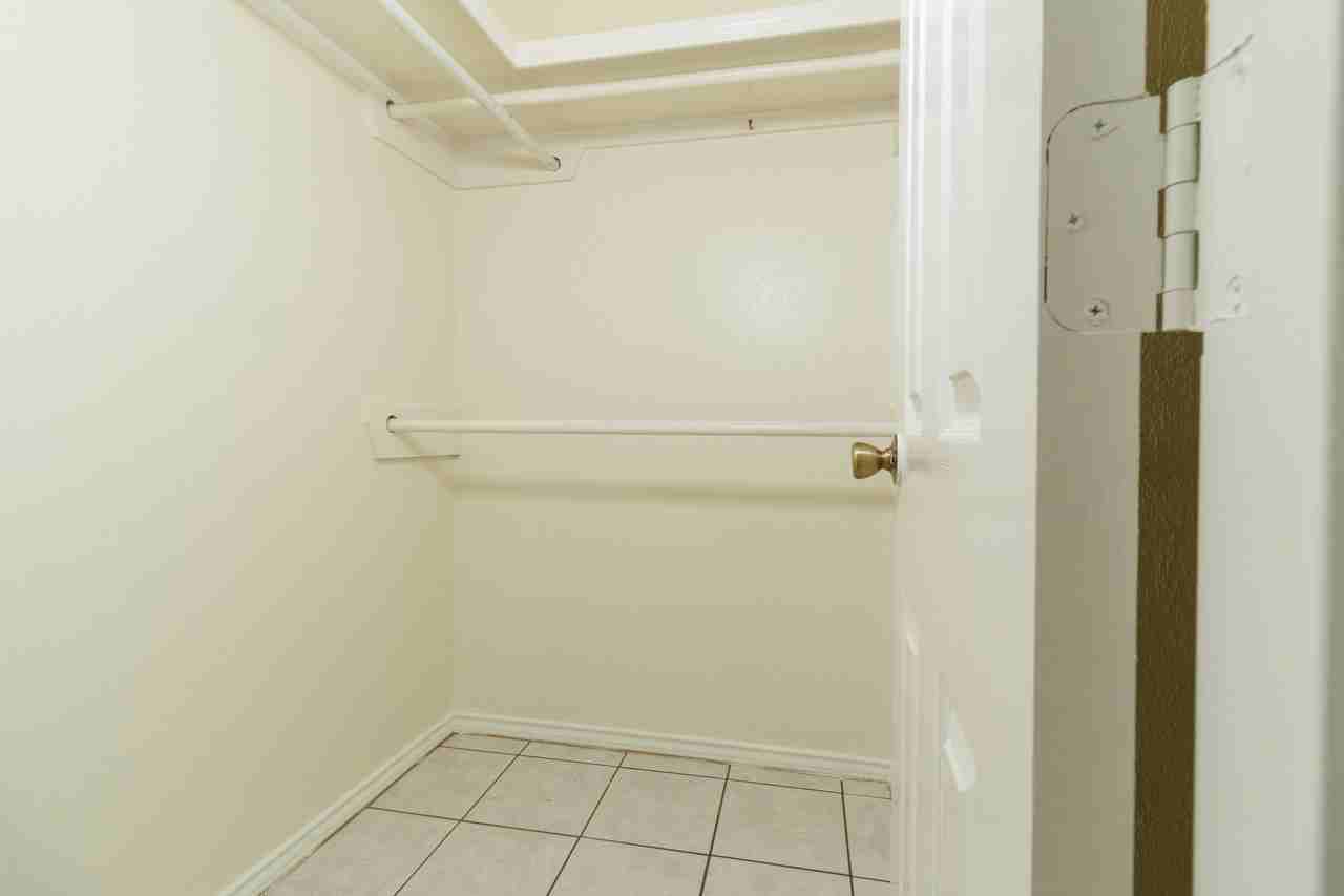 1821 W Portales Dr #4 - Photo 7 of 11