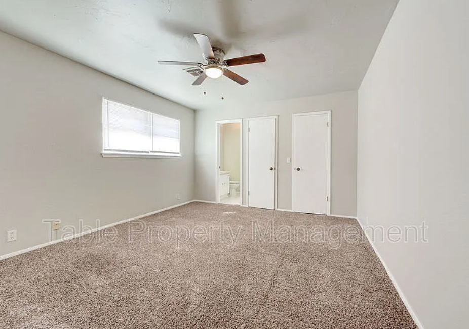 6916 Woodlake Dr #6920 - Photo 4 of 25