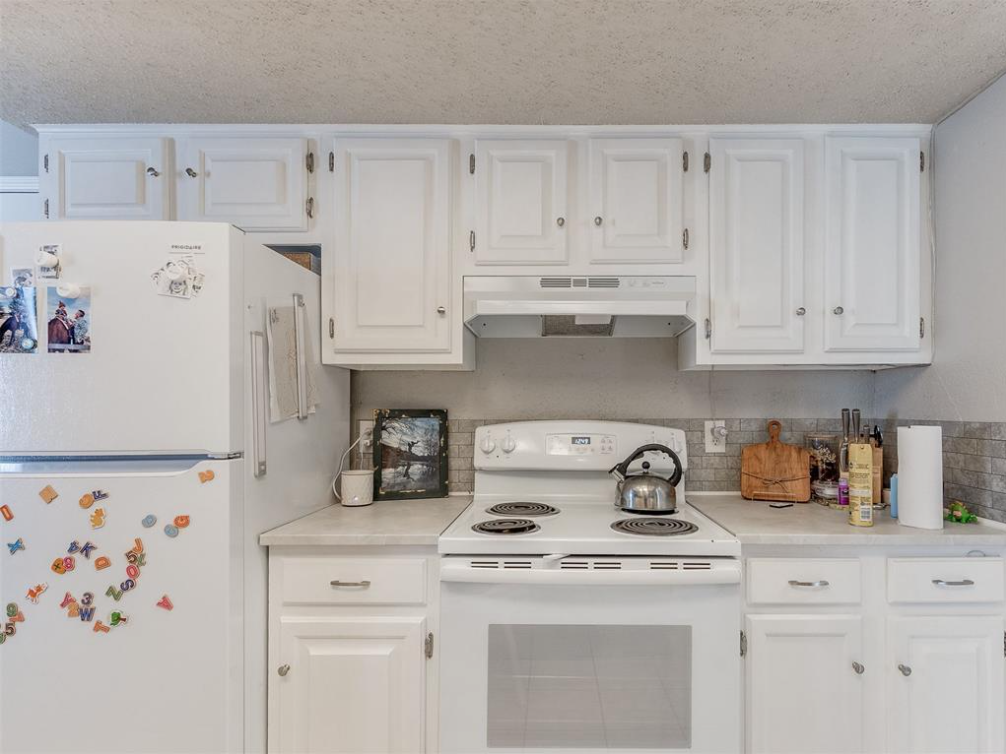 6916 Woodlake Dr #6920 - Photo 5 of 25