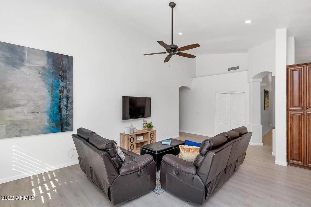 5183 W Harrison St - Photo 3 of 27