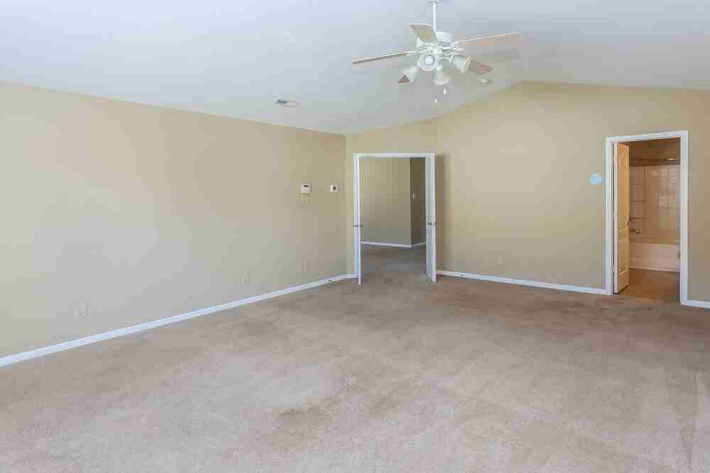 3118 Bamburgh Ct - Photo 7 of 15