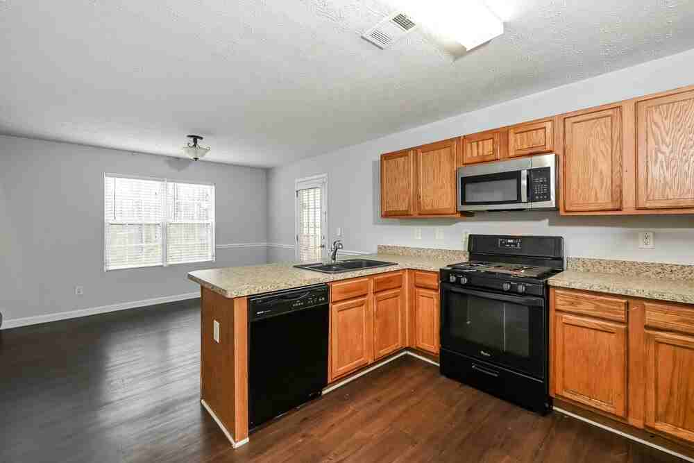 1580 New Orleans Way - Photo 7 of 20