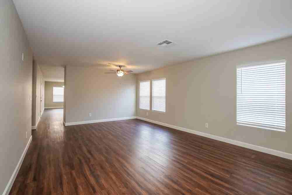 5016 Charlo Dr - Photo 3 of 16