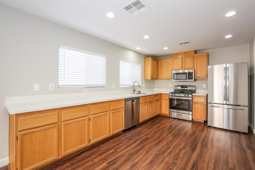 5016 Charlo Dr - Photo 7 of 16