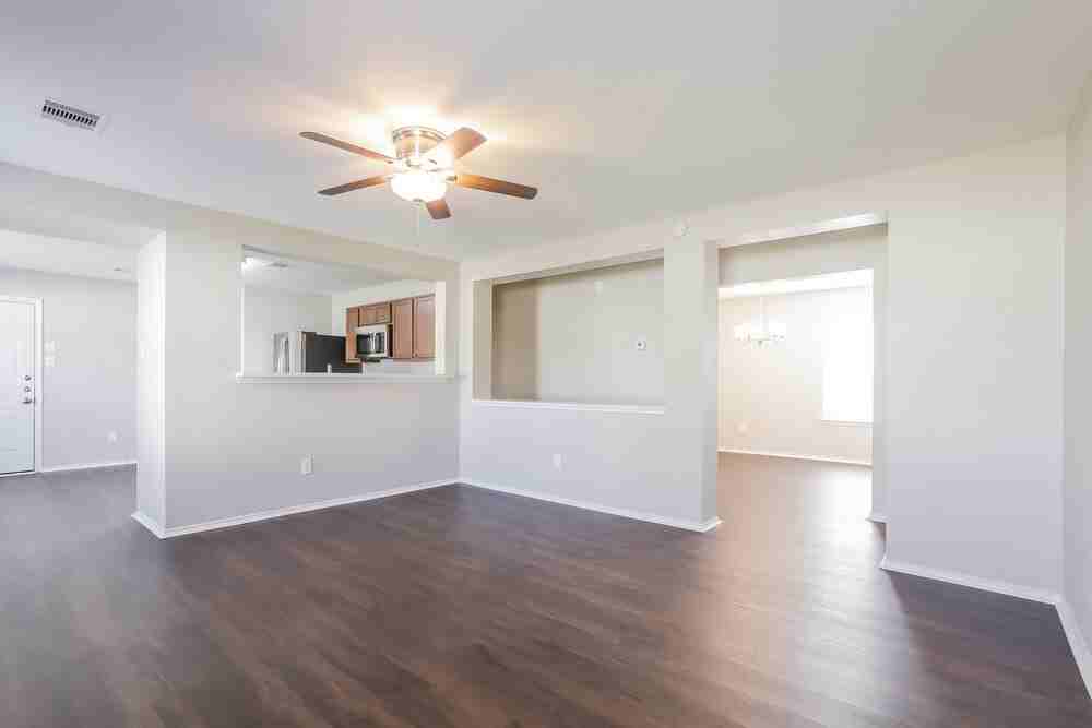 20619 Tayman Oaks Dr - Photo 4 of 16