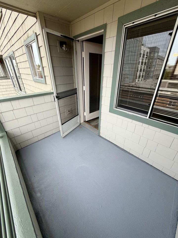 6700 ROOSEVELT APTS. - Photo 6 of 29