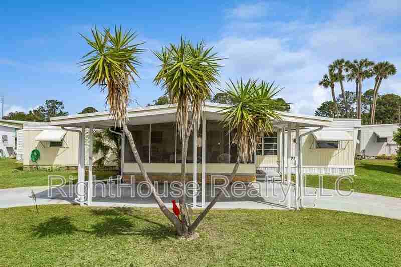 77 Wildwood Ln - Photo 2 of 40