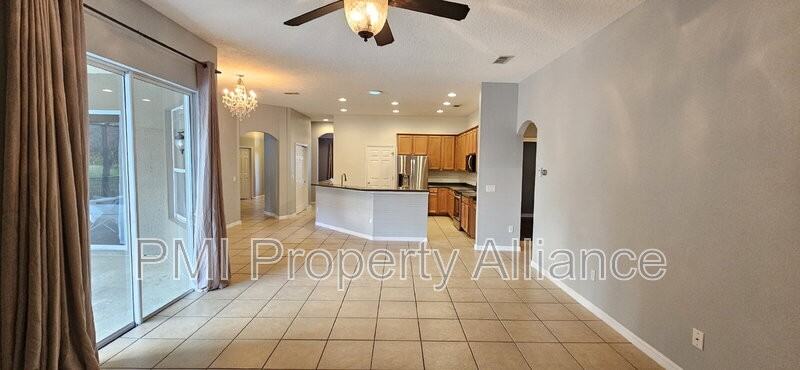 640 Brookfield Pl - Photo 7 of 28