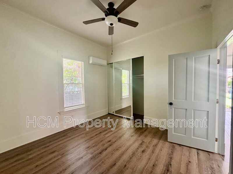 1570 Locust St - Photo 4 of 14