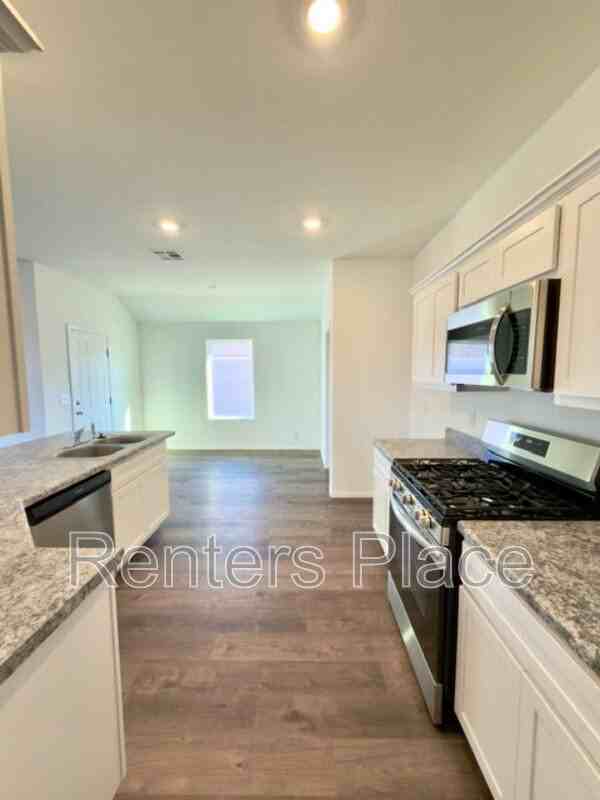 1116 Raven Dr - Photo 2 of 17