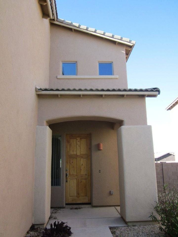 10414 S Painted Mare Dr - Photo 2 of 10