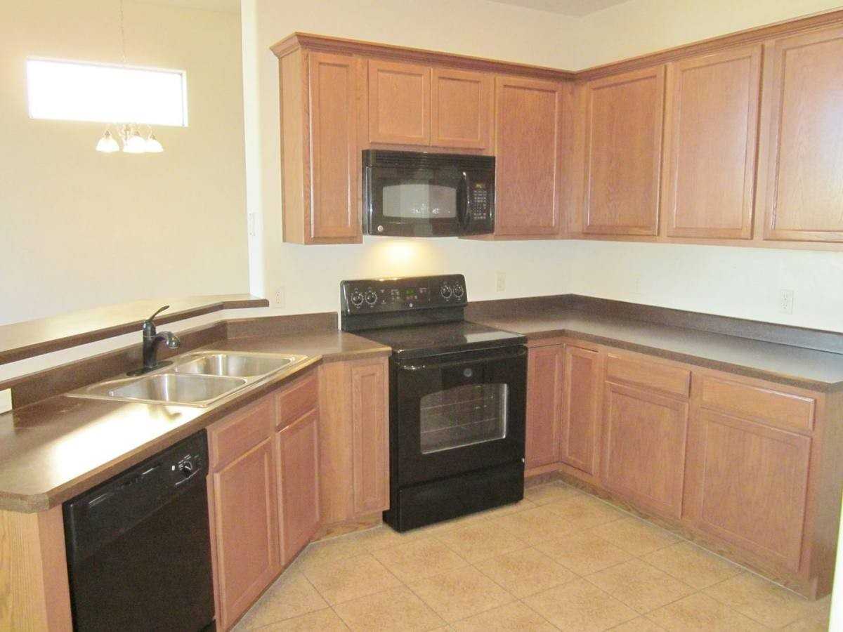 10414 S Painted Mare Dr - Photo 3 of 10