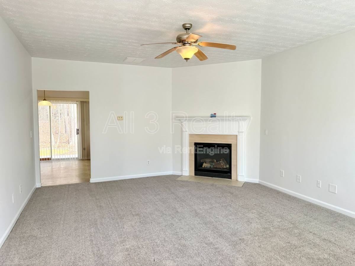 150 Abenberg Ct - Photo 2 of 6